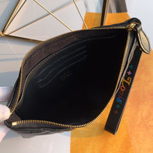 Load image into Gallery viewer, NEW WAVE ZIPPED POCHETTE
