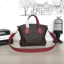 Load image into Gallery viewer, FLOWER ZIPPED TOTE PM
