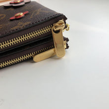Load image into Gallery viewer, POCHETTE DOUBLE ZIP
