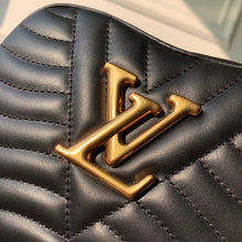 Load image into Gallery viewer, NEW WAVE HEART BAG
