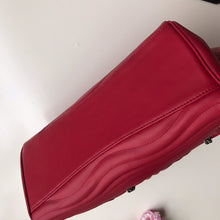 Load image into Gallery viewer, NEW WAVE CHAIN TOTE

