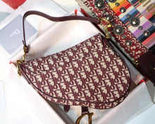 Load image into Gallery viewer, OBLIQUE SADDLE BAG
