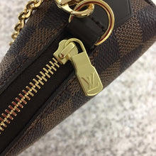 Load image into Gallery viewer, COSMETIC POUCH GM
