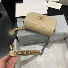 Load image into Gallery viewer, CC 19 Flap Bag Mini 20cm
