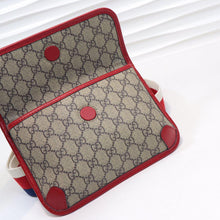 Load image into Gallery viewer, Vintage messenger bag

