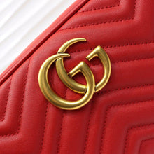 Load image into Gallery viewer, GG Marmontmatelassé  small shoulder bag 24cm
