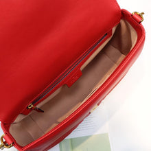 Load image into Gallery viewer, GG Marmont Large top handle bag 31cm
