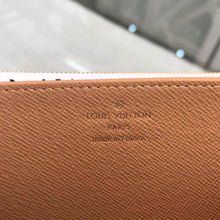 Load image into Gallery viewer, ZIPPY WALLET

