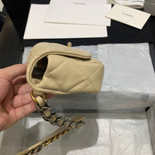 Load image into Gallery viewer, CC 19 Flap Bag Mini 20cm
