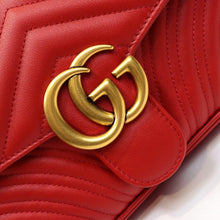 Load image into Gallery viewer, GG Marmont matelassé shoulder bag 26cm
