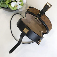 Load image into Gallery viewer, PETITE BOITE CHAPEAU
