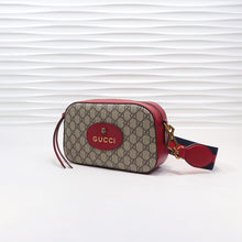 Load image into Gallery viewer, Neo Vintage GG Supreme messenger bag
