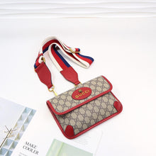 Load image into Gallery viewer, Vintage messenger bag

