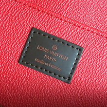 Load image into Gallery viewer, COSMETIC POUCH GM
