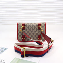Load image into Gallery viewer, Vintage messenger bag
