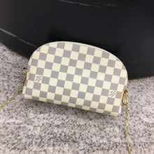 Load image into Gallery viewer, COSMETIC POUCH GM
