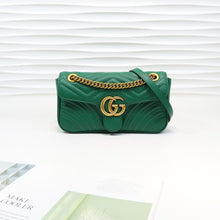 Load image into Gallery viewer, GG Marmont matelassé shoulder bag 26cm
