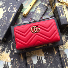 Load image into Gallery viewer, GG Marmont zip around wallet
