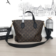 Load image into Gallery viewer, FLOWER ZIPPED TOTE MM
