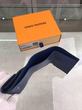 Load image into Gallery viewer, DISCOVERY COMPACT WALLET
