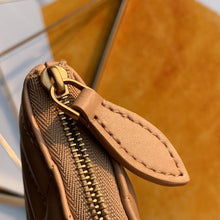 Load image into Gallery viewer, NEW WAVE ZIPPED POCHETTE
