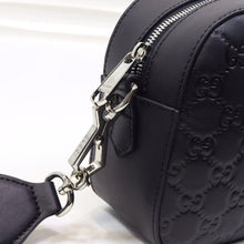 Load image into Gallery viewer, Neo Vintage GG Supreme messenger bag
