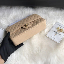 Load image into Gallery viewer, CC Flap Bag X Caviar Medium
