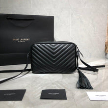 Load image into Gallery viewer, Lou Camera Bag
