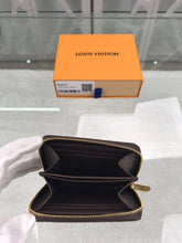 Load image into Gallery viewer, ZIPPY COIN PURSE
