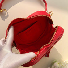 Load image into Gallery viewer, NEW WAVE HEART BAG
