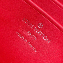 Load image into Gallery viewer, NEW WAVE CHAIN POCHETTE
