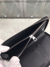 Load image into Gallery viewer, ZIPPY WALLET VERTICAL
