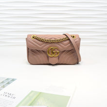 Load image into Gallery viewer, GG Marmont matelassé shoulder bag 26cm
