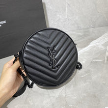 Load image into Gallery viewer, VINYLE ROUND CAMERA BAG
