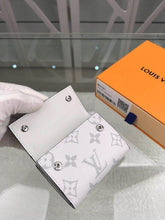 Load image into Gallery viewer, DISCOVERY COMPACT WALLET
