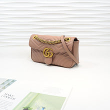 Load image into Gallery viewer, GG Marmont matelassé shoulder bag 26cm
