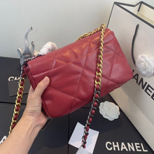 Load image into Gallery viewer, CC 19 Flap Bag Medium
