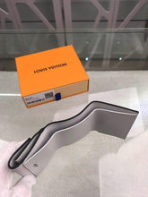 Load image into Gallery viewer, DISCOVERY COMPACT WALLET
