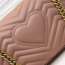 Load image into Gallery viewer, GG Marmont matelassé shoulder bag 26cm

