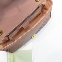 Load image into Gallery viewer, GG Marmont matelassé shoulder bag 26cm
