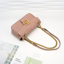Load image into Gallery viewer, GG Marmont matelassé shoulder bag 26cm
