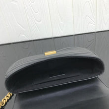 Load image into Gallery viewer, New Wave Chain Bag PM
