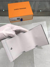 Load image into Gallery viewer, DISCOVERY COMPACT WALLET
