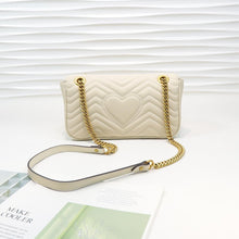 Load image into Gallery viewer, GG Marmont matelassé shoulder bag 26cm

