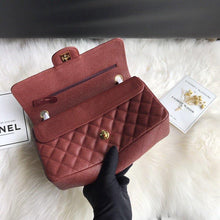 Load image into Gallery viewer, CC Flap Bag X Caviar Medium
