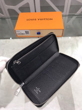 Load image into Gallery viewer, ZIPPY WALLET VERTICAL
