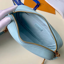 Load image into Gallery viewer, NEW WAVE CAMERA BAG
