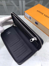 Load image into Gallery viewer, ZIPPY WALLET VERTICAL
