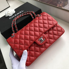 Load image into Gallery viewer, CC Flap Bag X Lambskin Medium
