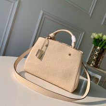 Load image into Gallery viewer, Montaigne MM Empreinte
